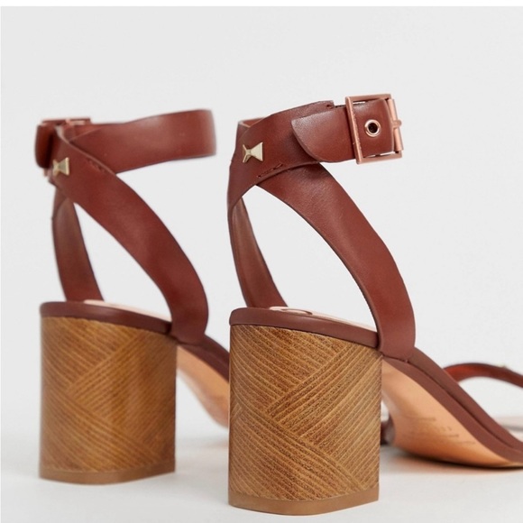 TED BAKER 39 Biah Brown 100% Leather Wood Block Heel Ankle Sandle With Bow Studs - Picture 4 of 14